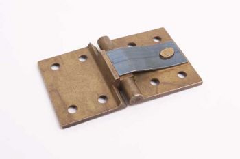 Klepscharnier geveerd voor 90 graden stand messing of brons antiek 63x38mm
