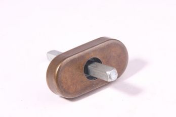 Draai kiep mechanisme met brons antiek afdekkapje