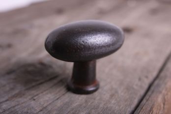 Ovale knop gietijzer roest, zwart of tinkleur 41mm